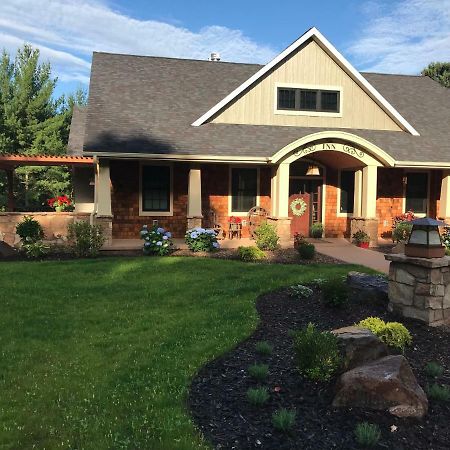 Inn At The River Wausau Bagian luar foto