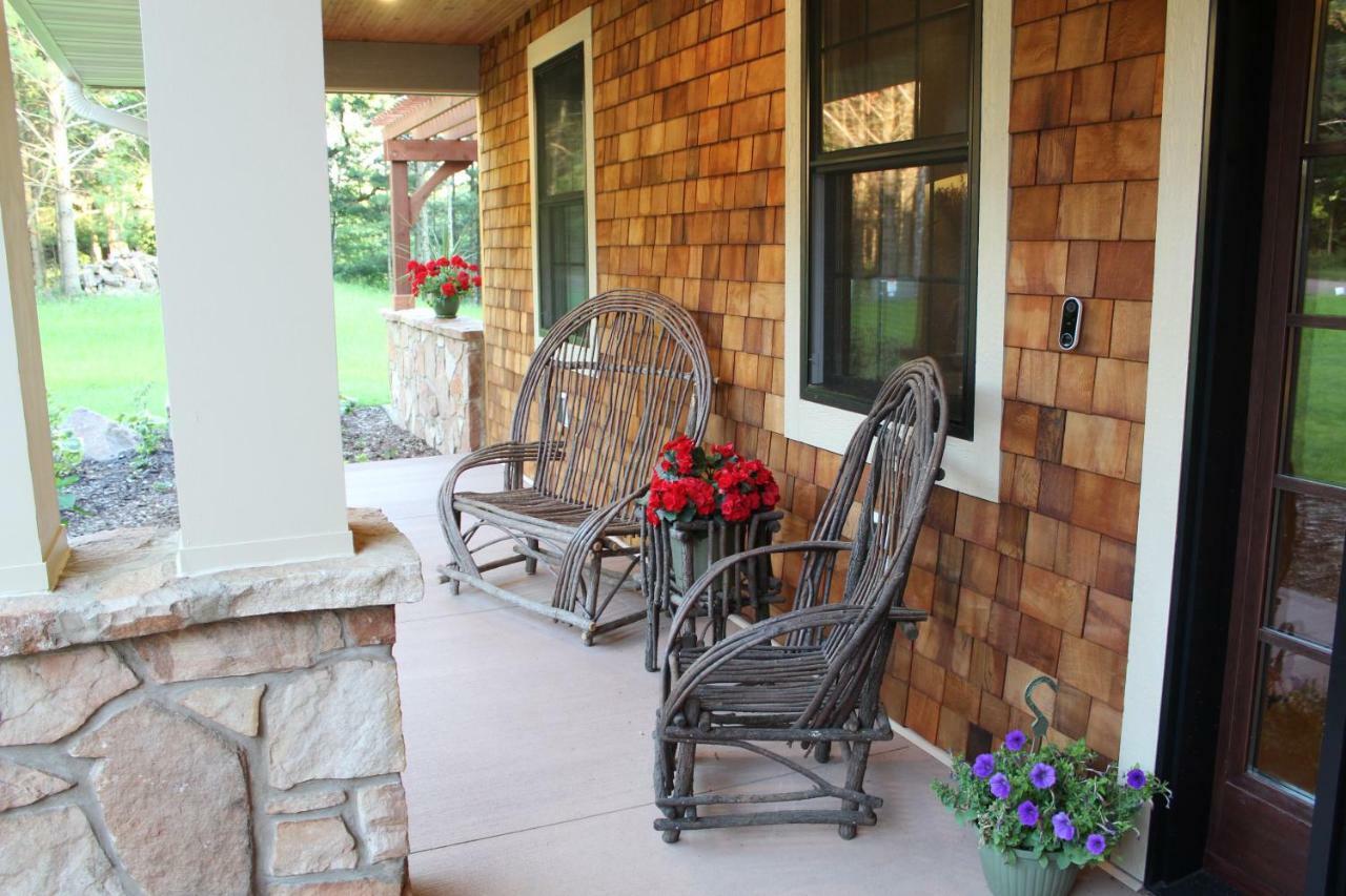 Inn At The River Wausau Bagian luar foto