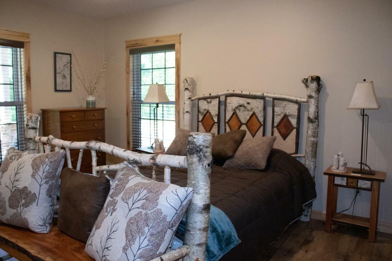Inn At The River Wausau Bagian luar foto